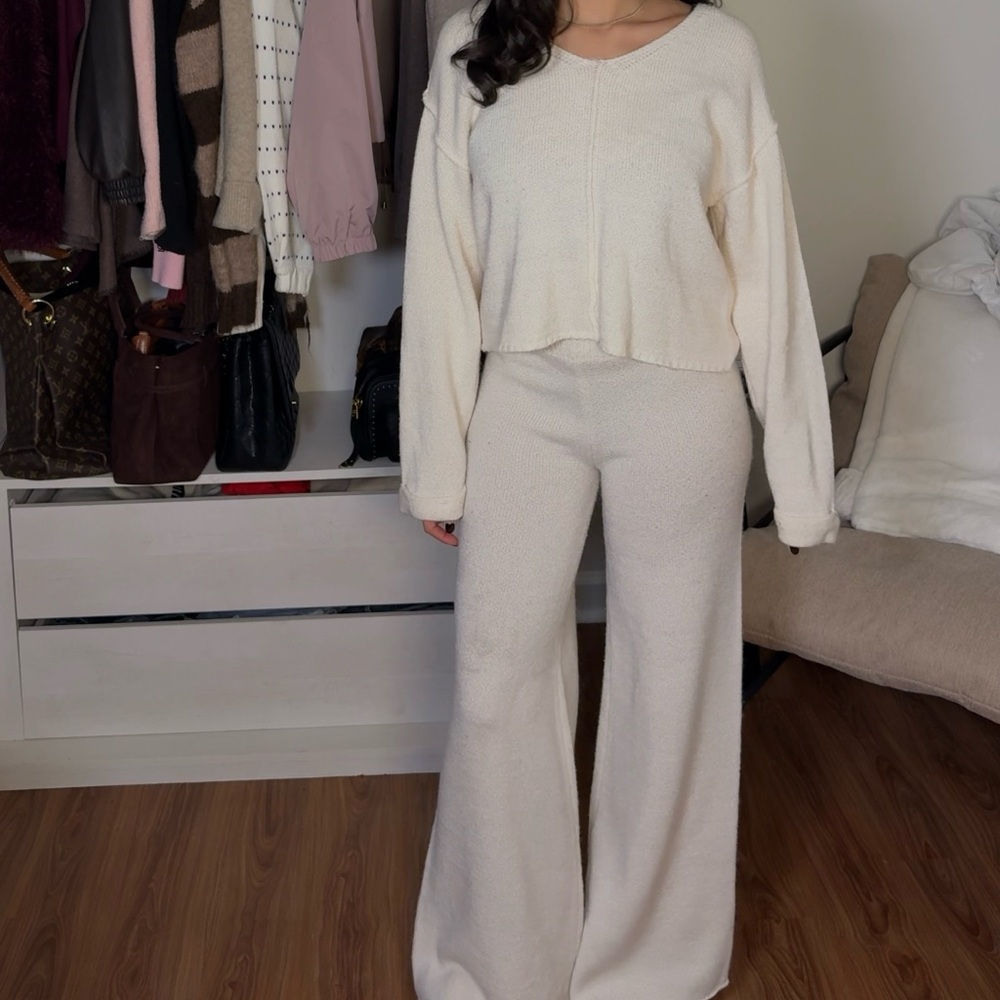 Cozy Cream Women's knit Set